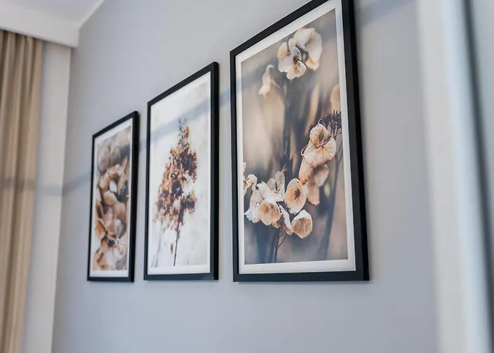 公寓 Lakowa Charming By Bookinghost 波兹南