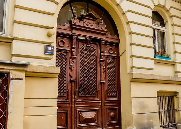 公寓 Lakowa Charming By Bookinghost 波兹南